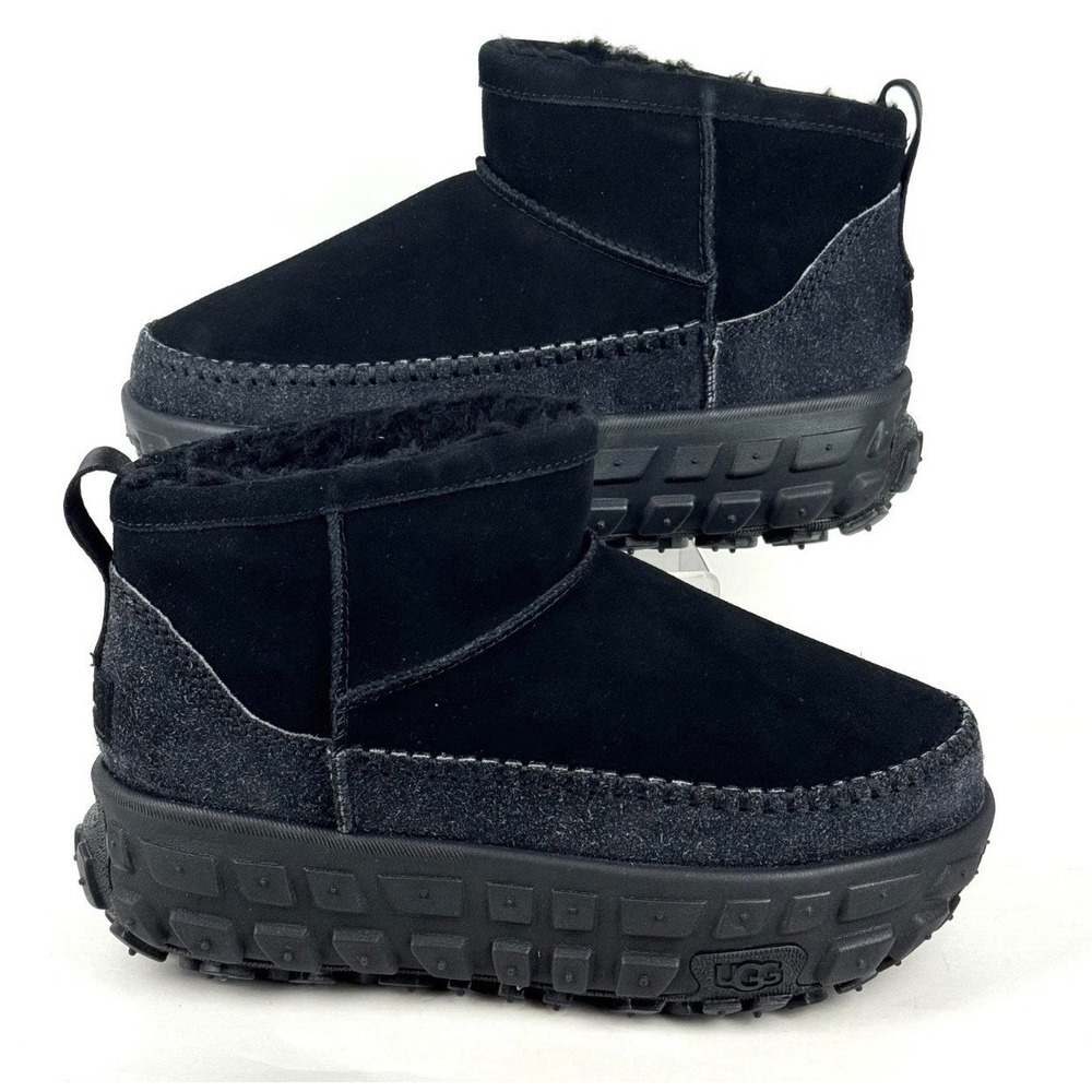 *NEW* Women's Size 4‎ UGG Venture Daze Ultra Mini Black Boots 1158200